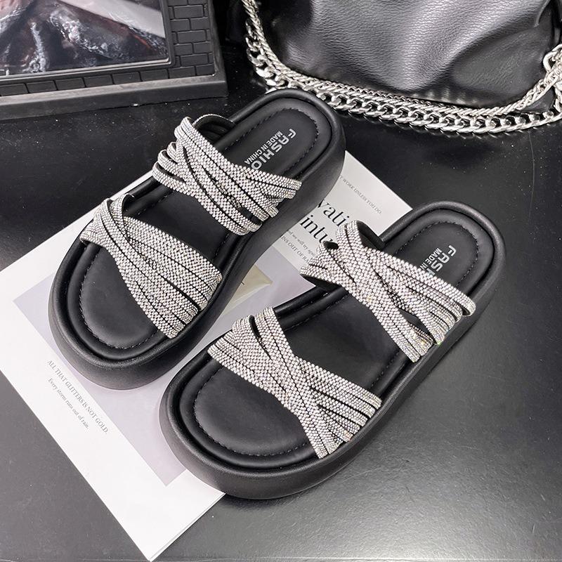 New rhinestone cool slippers in summer, women wear versatile fairy style thick-soled muffin shoes to increase height