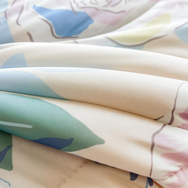 Elegant Blue Flowers Summer Cooling Quilt Floral Style Air Conditioner Quilted Quilt Skin-friendly Thin Blanket Machine Washable