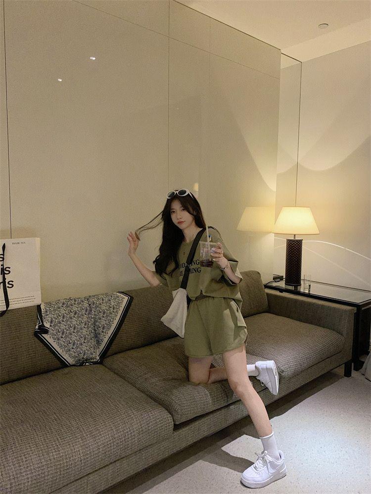 Women's Summer 2024 Korean & Hong Kong Style Fashion: Short Sleeve Top and Wide-Leg Shorts Two-Piece Set