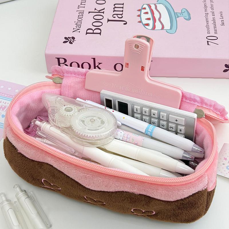 Nouveau Sac à Stylo en Peluche Étui à Crayons Gâteau aux Cerises Trousse à Crayons Grande Capacité Fournitures Scolaires Boîte à Crayons