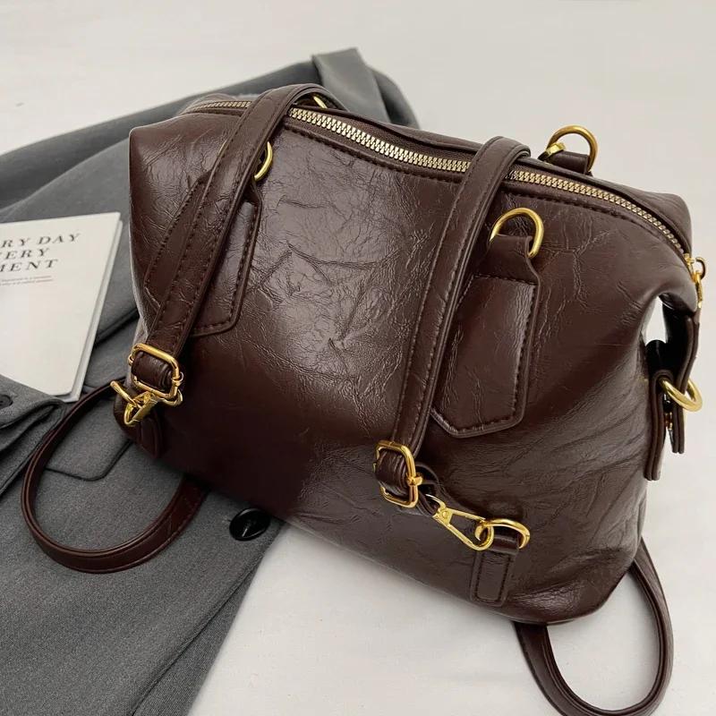 

Мягкая однотонная женская сумка с верхней ручкой и внутренним карманом. Повседневная модная сумка.