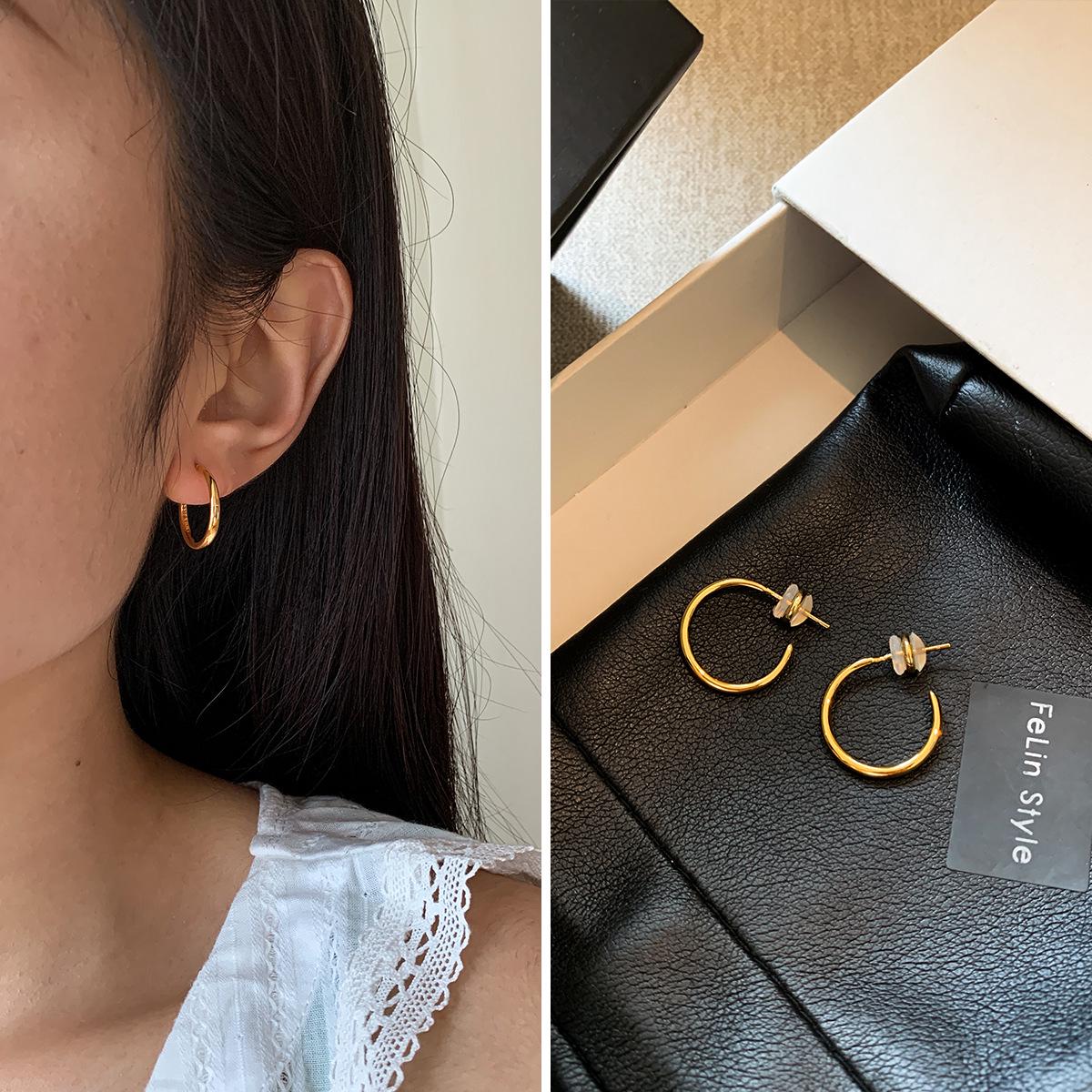 

2025 Light Luxury Large Circle Earrings for Women in 999 Pure Silver