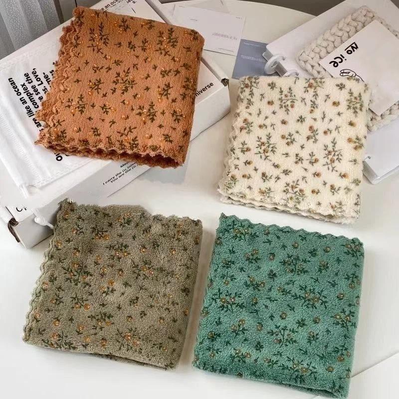 4 Pezzi Asciugamani per Lavare i Piatti a Forma di Fiore Panno Pulizia Spesso Morbido Riutilizzabile Potente Rimuovi Macchie Asciugamano Quadrato per Cucina Bagno Auto