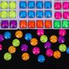 Runde Neon Fluoreszierende Glas Strasssteine Packung: Handgenäht, Zwei-Loch, Flatback DIY-Zubehör