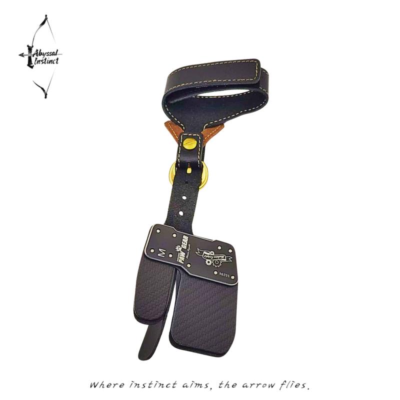 

Cordovan Leather Shooting Tab for Traditional Archery - Mechanical Release Aid for Recurve & Longbow L