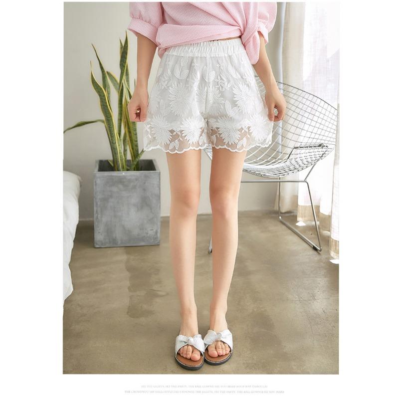 Can Wear Anti-slip Safety Pants Women's New Lace Large Size Leggings Loose Shorts Summer