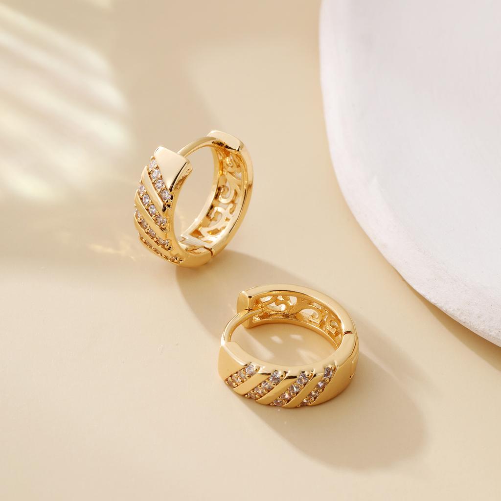 Boucles d'oreilles créoles Zircon plaqué or pour femmes Géométriques Anti-allergie Épaisses Huggies Bijoux de Fête Cadeaux