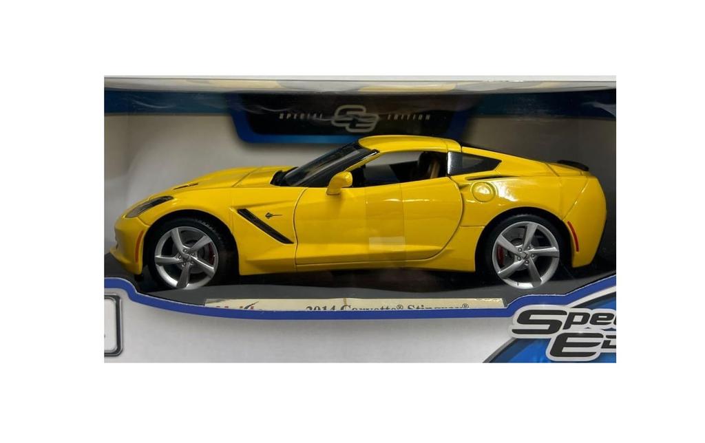 Maisto 2014 Chevrolet Corvette Stingray Yellow Scale Special Edition 2014 Chevrolet Corvette Stingray Diecast Car 1/18
