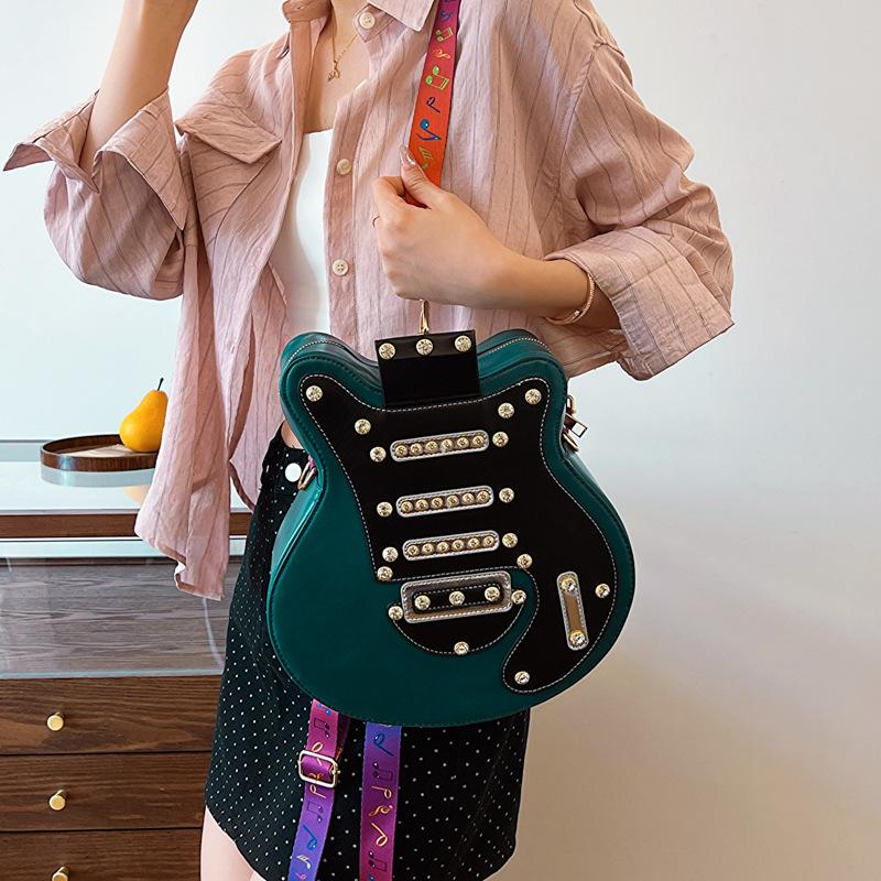 Personalized guitar bag 2025 new Korean version fashion rivet shoulder bag ins Internet celebrity women's backpack