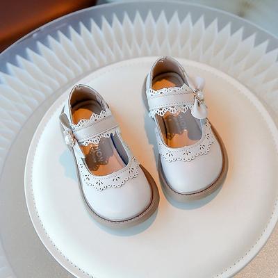 2024 Kinder Lederschuhe für Mädchen Herbst Neue Mode Französischer Stil Weich Bequem Prinzessin Elegant Spitze Chic Perlen Ballerinas