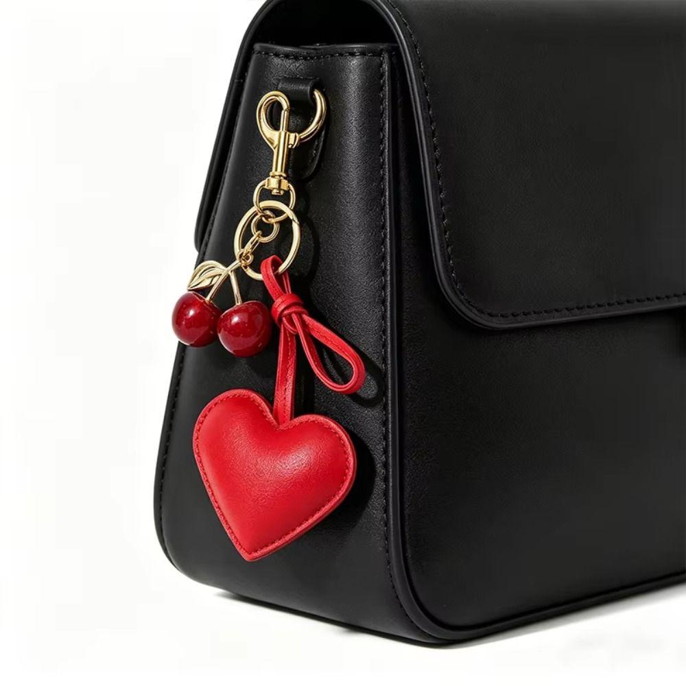 PU Leather Cherry Bag Charm Hearth Design Leather Heart Pendant Cute Cute Car Decor Car Keys