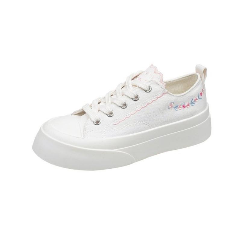 Light green embroidered canvas shoes women's summer new student fashion embroidered board shoes versatile casual women's shoes