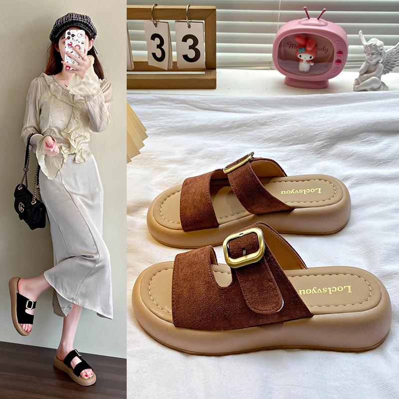 

Summer new casual one-word slippers, soft-soled flat-bottomed slippers, foreign buttons, sandals, cool slippers, women s shoes, large size. 42 светло-коричневого