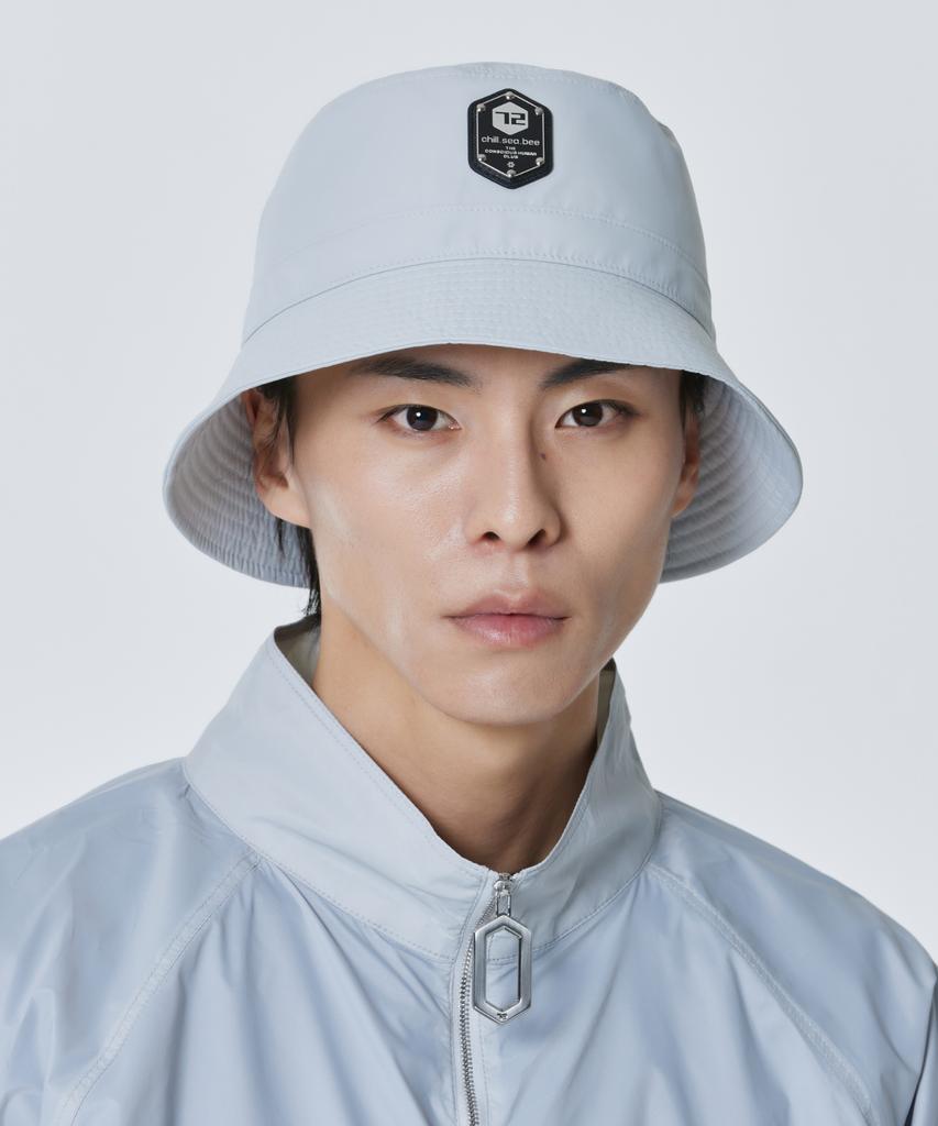 CHILLSEABEE [Sut]Bucket Hat With Bungie Cord.