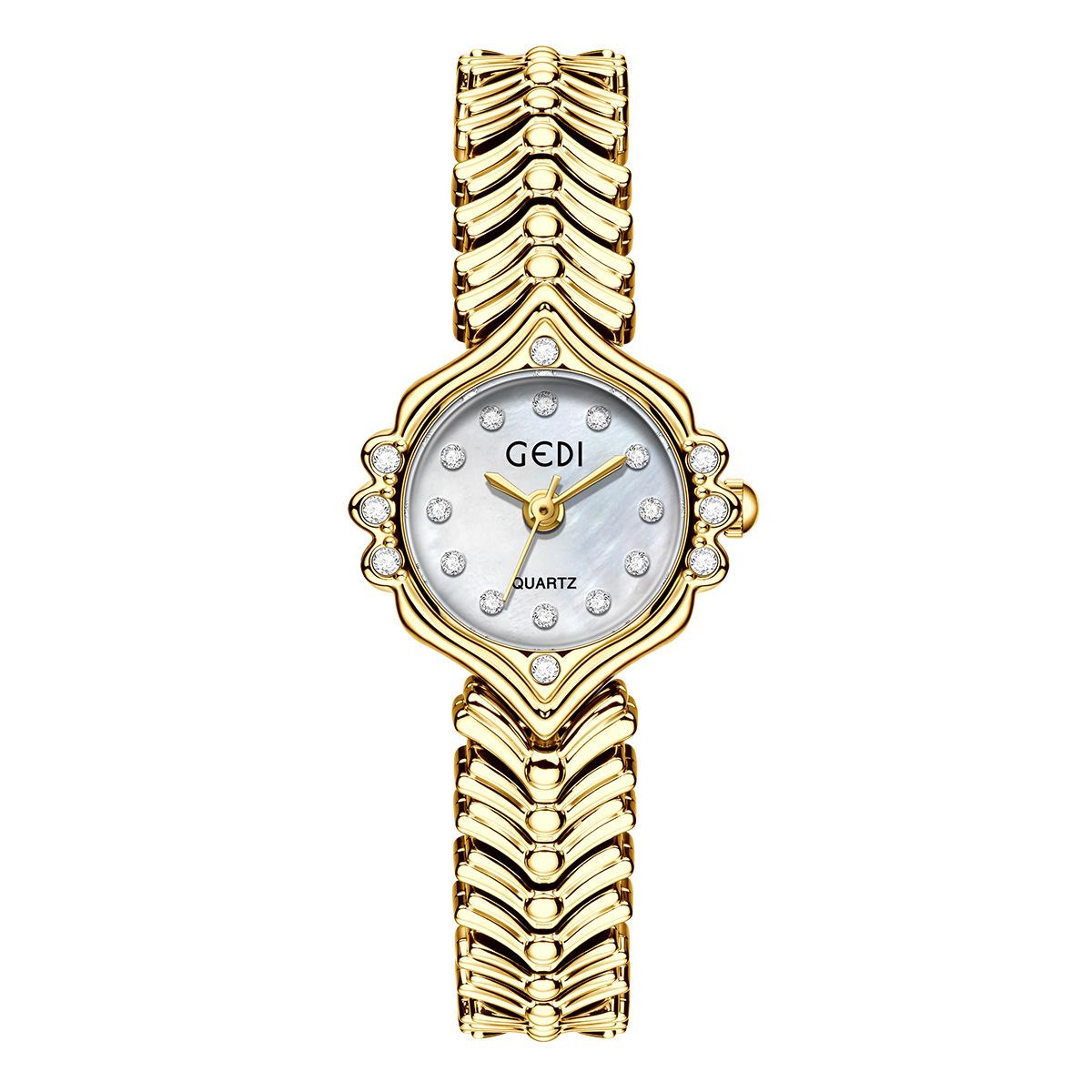 

Niche Design Sense Fritillary Plate Fishtail Bracelet Women S Watch Exquisite Light Luxury High Sense Women S Quartz Watch