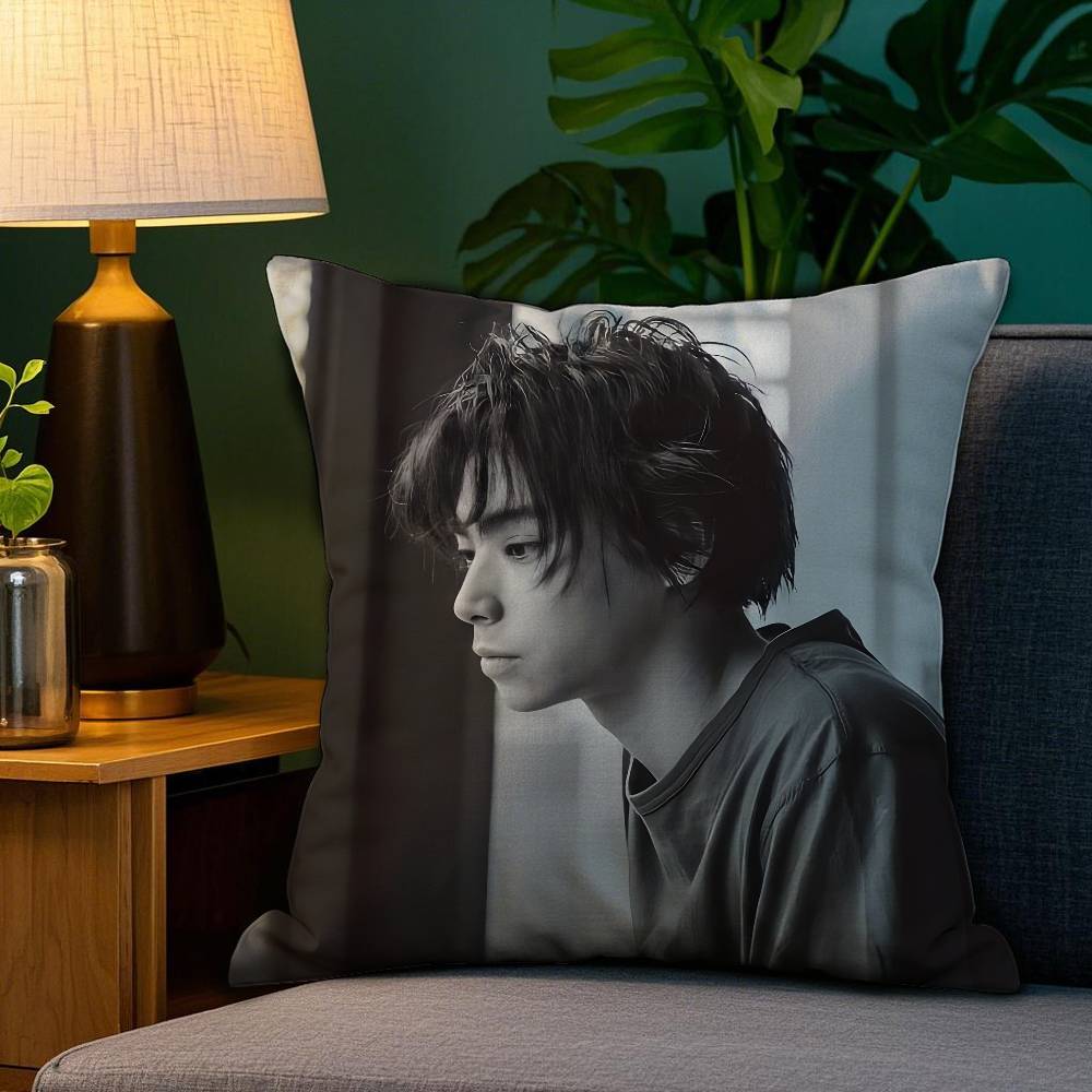 Actor NNijiro MMurakamiS Pillow Case Antidustmite Pillowcase Invisible zipper silky short plush Sofa cushion cover 30X30cm