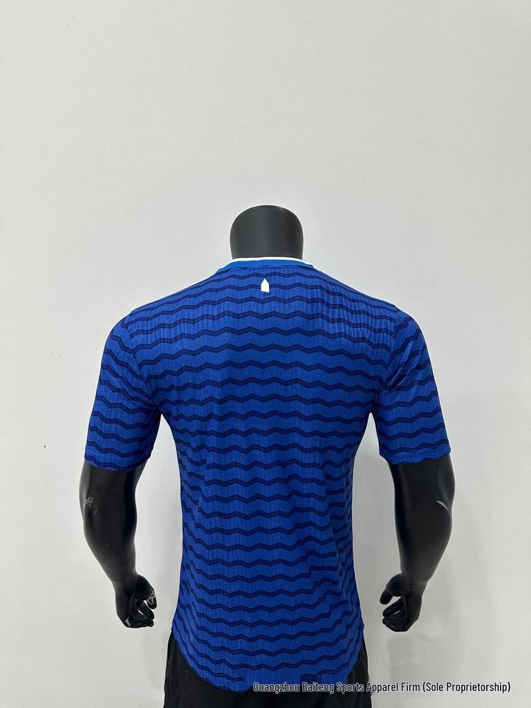 2526 Voetbalshirts: Chelsea, Wolves, Lissabon, Everton, River Plate, Cougars, Atlético Nacional - Thuis & Uit