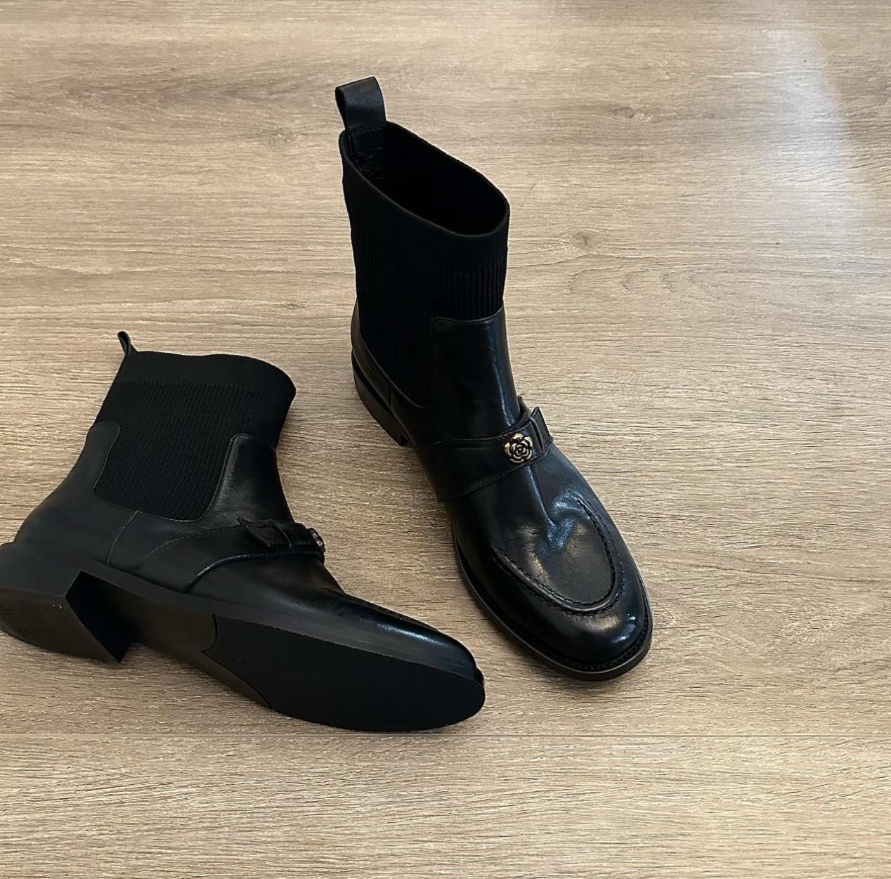 

Spot retro French elastic thin boots autumn and winter camellia metal British thick heel short boots socks boots Martin boots 39