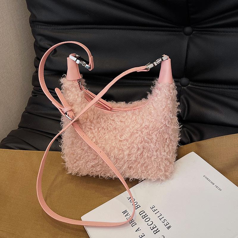 Winter New Large-capacity Plush Bag Women's Fashion Shoulder Bag Niche Simple Fluffy Underarm Bag