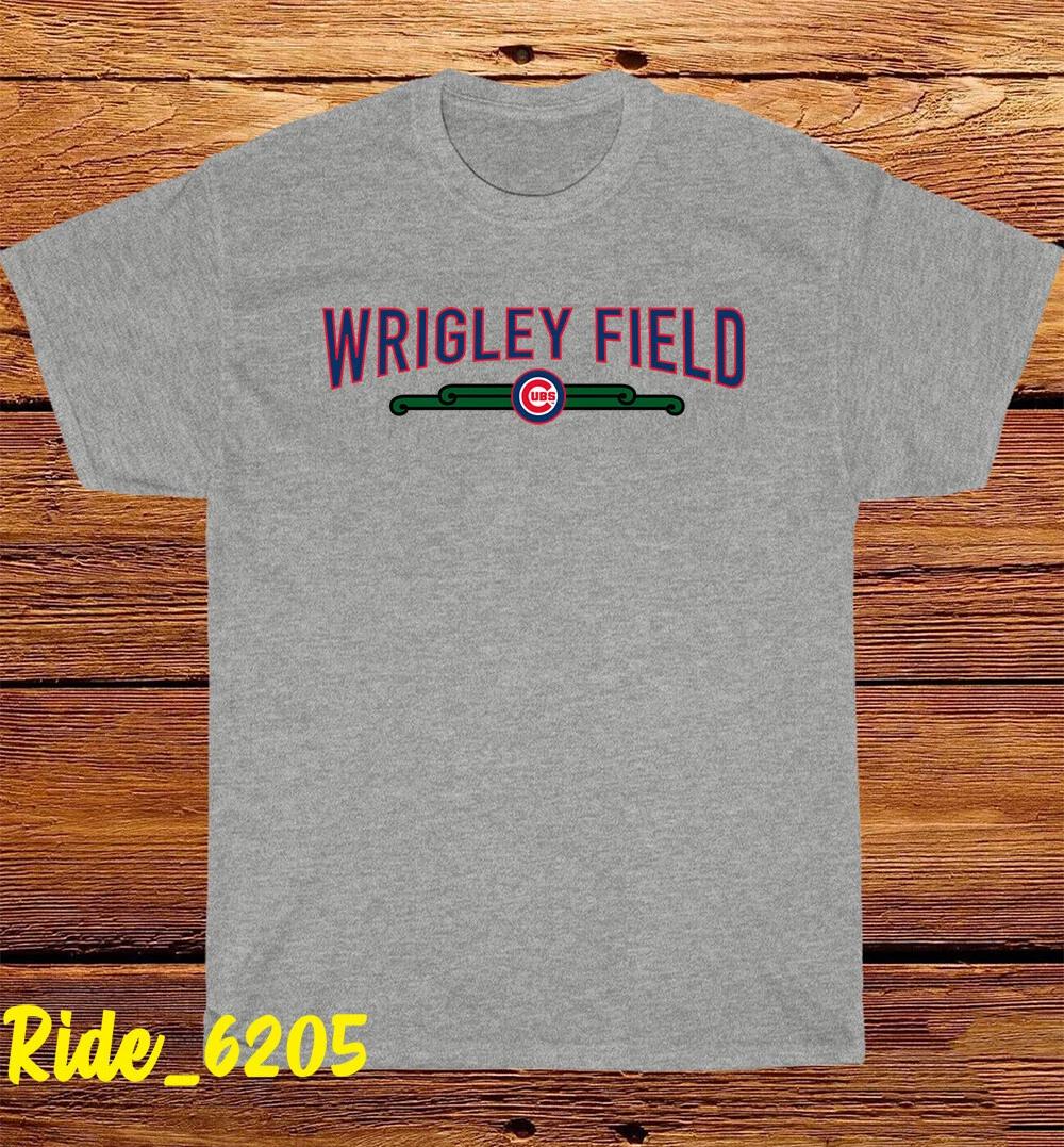 Men s and Women s T-shirts Wrigley Field Chicago L