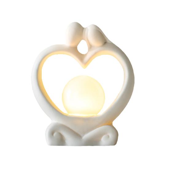 

Minimalist Couple Night Light Ceramic Couple Statue Holding The Lamp Abstract Art Couple Figurine Nightlight for Home Living Room Bedroom Nightstand A