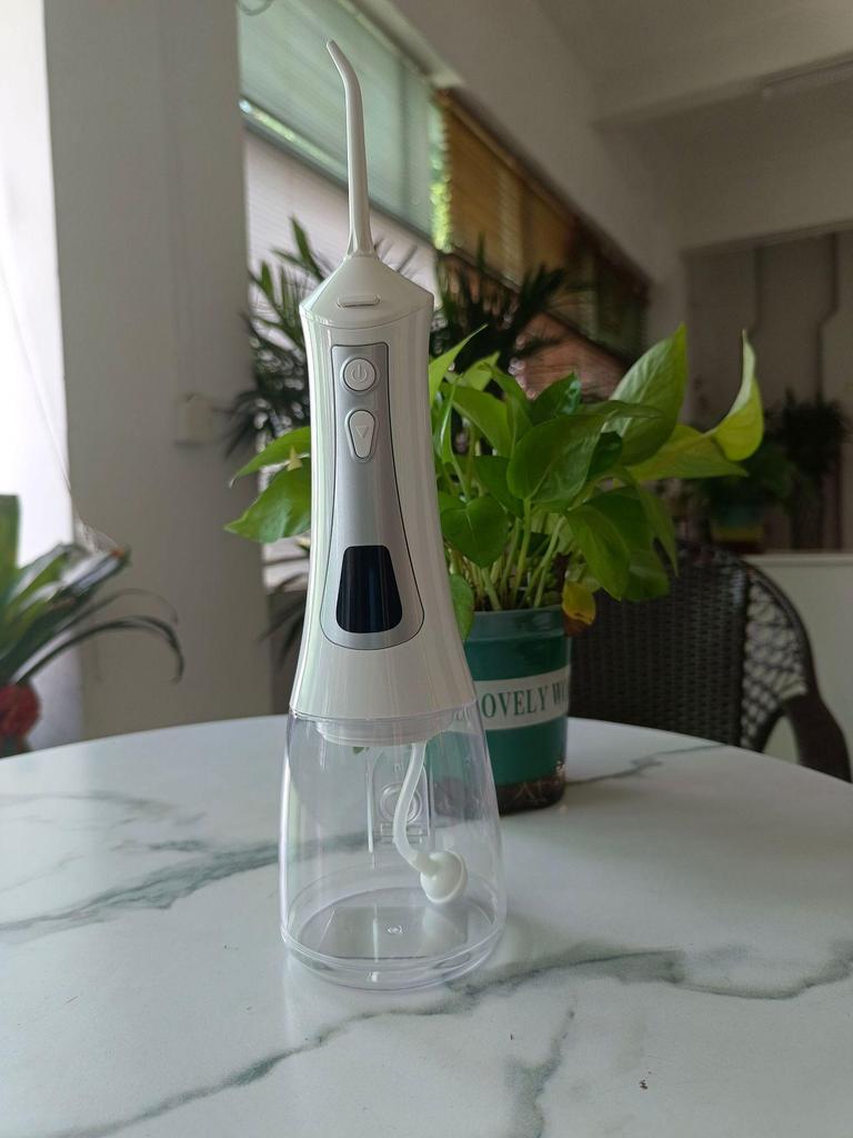 Portable Sonic Water Flosser for Removing Dental Calculus