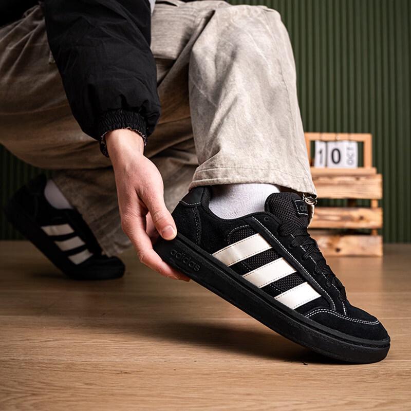 adidas JR9819 Unisex Sports Casual Shoes