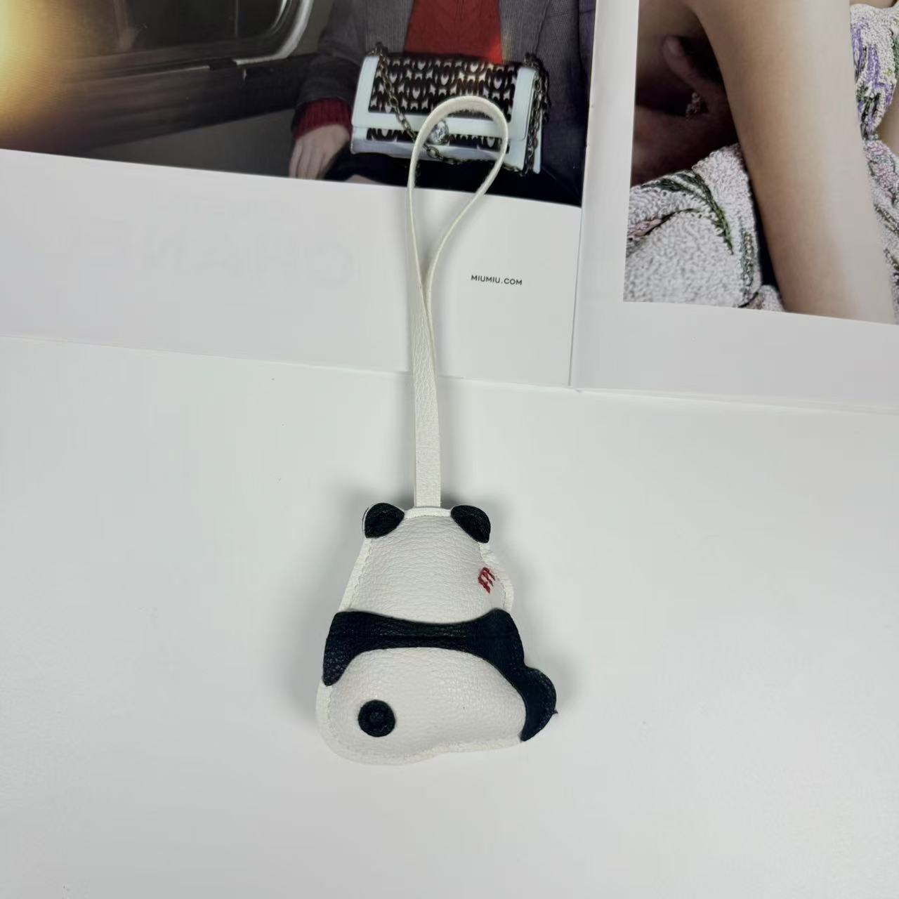 Guochao Giant Panda Leather Luggage Lanyard Pendant Pendant чёрный