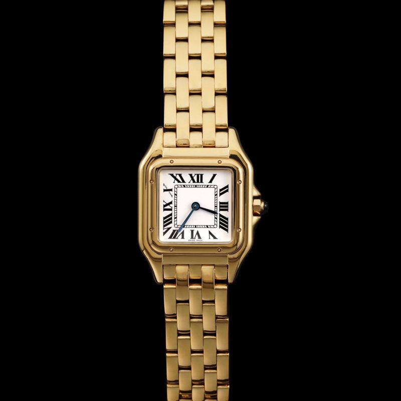 

Жіночий кварцовий годинник Cartier Santos: Класичний римський циферблат, ретро-квадратний дизайн, акценти з діамантів, водонепроникний. Medium: Width 27mm x Length 37mm