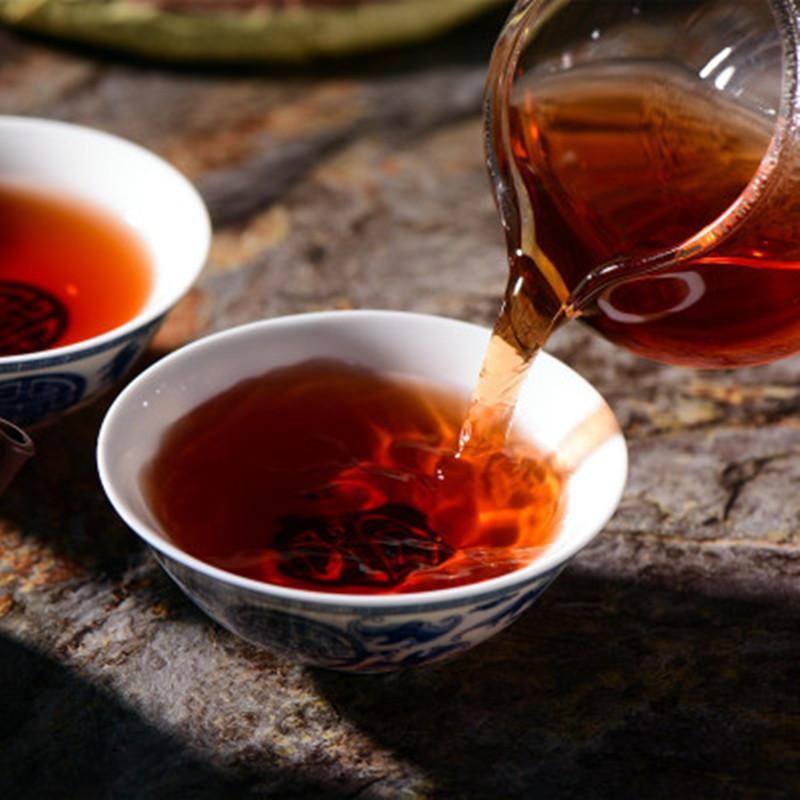 Ripe Puerh Tea Yunnan Menghai 7262 Natural 357g Premium