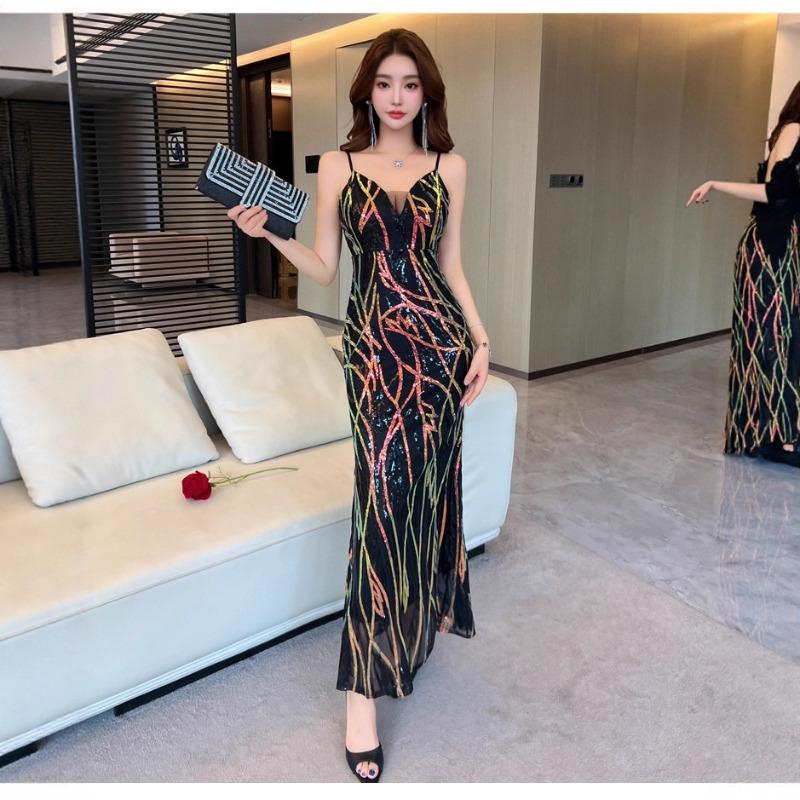 Hochwertiges Träger-Toast-Kleid Braut Hochzeits-Langes Kleid Damen-Applikationsbankett Schlankes Fischschwanzkleid Automodell-Abendkleid
