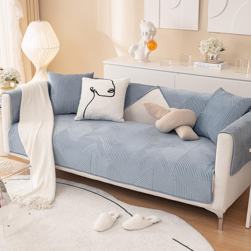 Soft Plush Sofa Cover Universal Fit Anti Scratch Towel Cloth Simple Design All Inclusive Cushion Protector