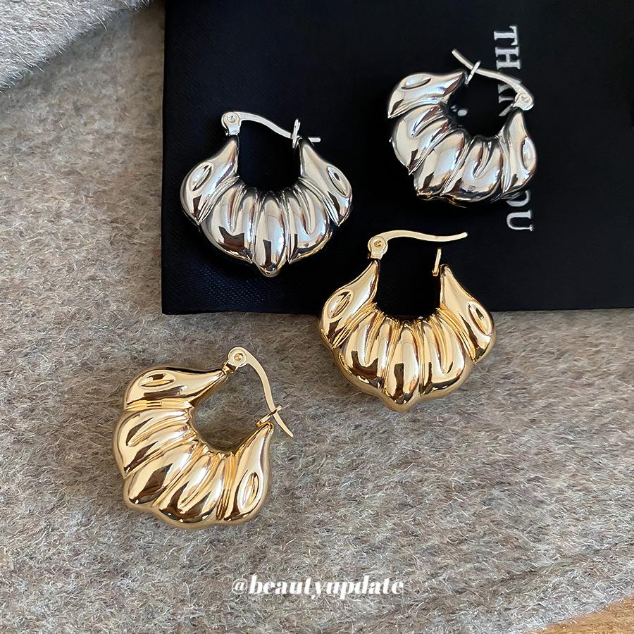 Metal Smooth Shell-shaped Texture Ear Buckle Leisure Commuting Niche Versatile Earrings Light Luxury Earrings
