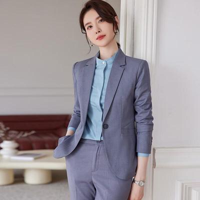 Professionelles bügelfreies Business-Anzugset für Damen