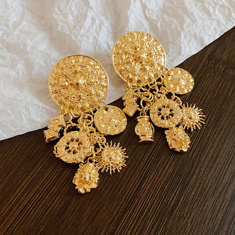 

Silver needle medieval vintage round fringed earrings niche fashion versatile earrings light luxury high-end earrings women