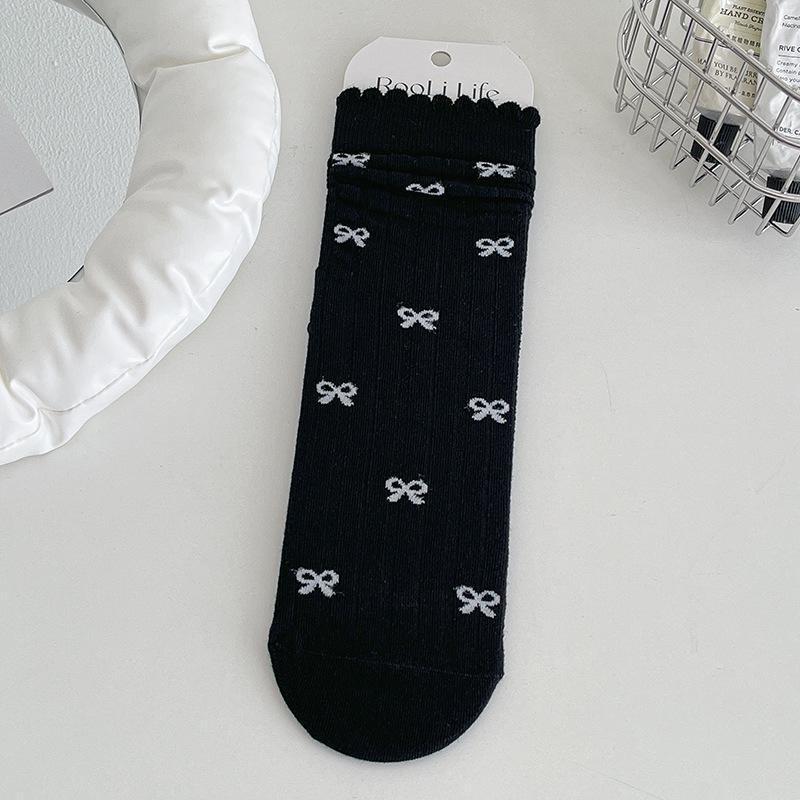 Women's Gray Lace Bow Mid-Calf Cotton Socks - Cute, Thin, Sweat-Absorbent, Boneless Design