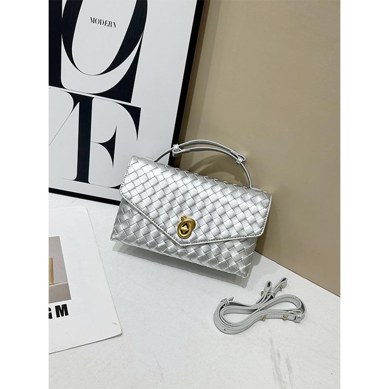New Woven Bag Envelope Retro Briefcase Shoulder Portable Messenger Women's Bag