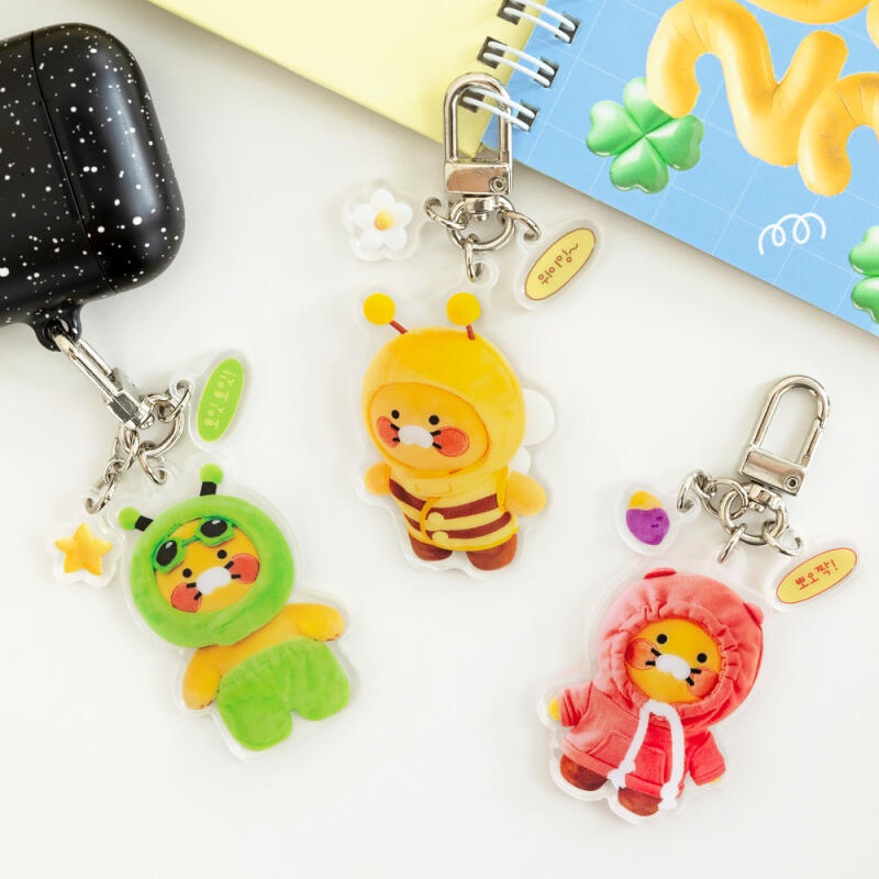 Chunsik photo-shaped acrylic keychain bee