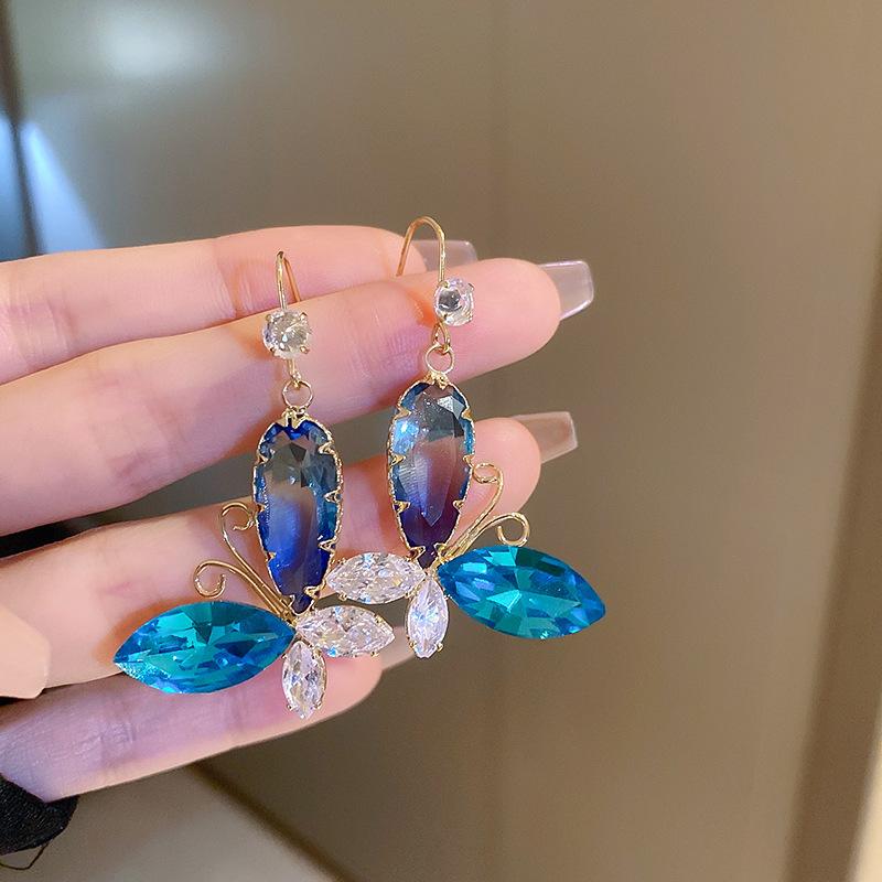 Zircon Inlaid Pearl Butterfly Geometric Earrings European and American Exaggerated High-end Stud Earrings Temperament Light Luxury Earrings