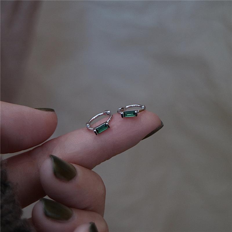 Casual Retro Green Zirconia Earrings Buckle Simple Temperament Senior Sense of Small Earrings Trendy Gift Elegant Lady's Accessories Classic Jewelry