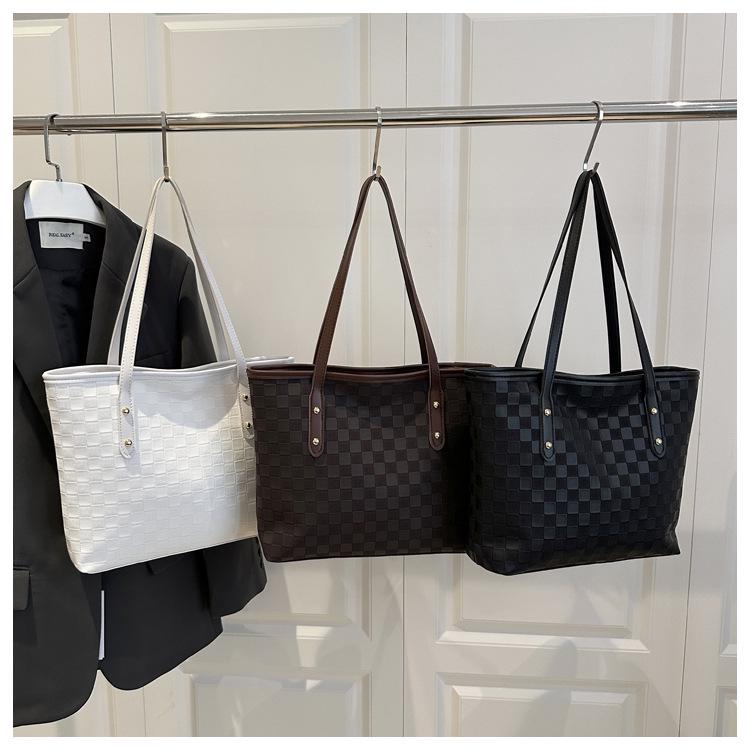 2025 Autumn Trendy Checkered Tote Bag - Large Capacity Shoulder & Handheld Design
