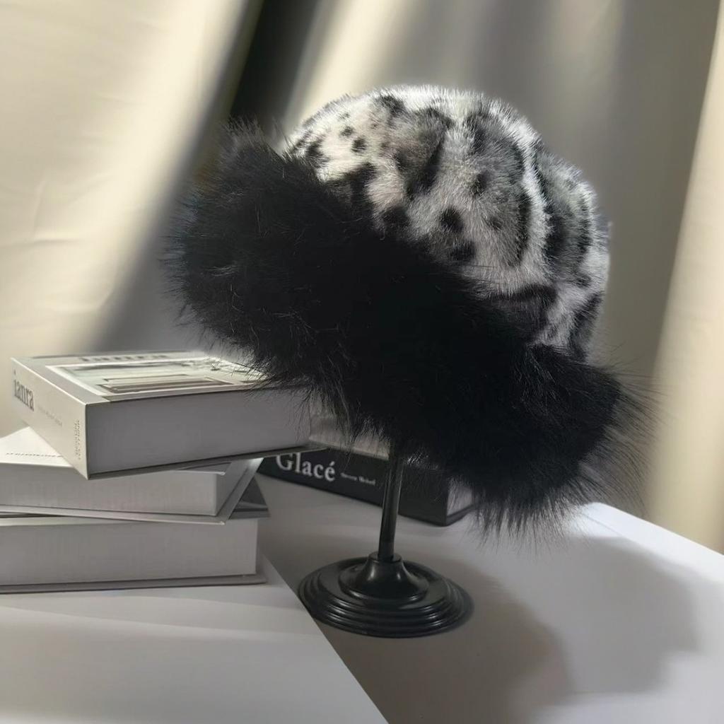 Korean Version, Leopard Print, Plush Fisherman Hat, Female, Autumn and Winter New Style, Small Face, Ear Protection Hat, Thick and Warm, Faux Fur Hat