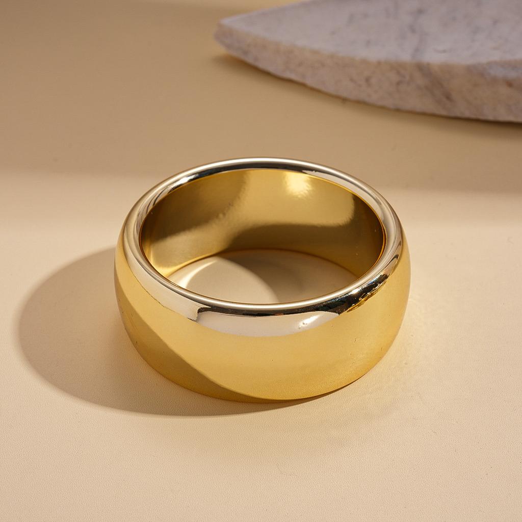 European and American metal light-sensitive surface round twisted opening bracelet cold wind geometric simple jewelry 