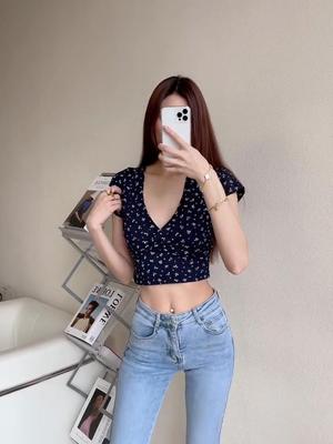 Dámske tričko s výstrihom do V, Vintage krátky rukáv Crop Top Modrý kvet s potlačou Tričko s vysokým pásom Ležérne Dámske tričko s vysokým pásom Tenké topy