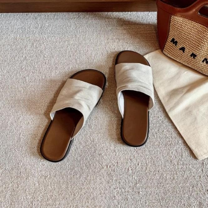 Yuanlitong Flat-bottomed Slippers Women's Fashion Fashion One-word with Soft-soled Sandals 2025 Summer New Korean Version of Women's Shoes