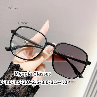 Bayanlar Kadınlar için Akıllı Değişen Renk Fotokromik Güneş Gözlüğü Trendy Yakın Görüş Gözlükleri Moda Bitmiş Miyopi Gözlük