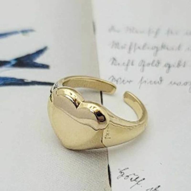 ollia lovely engraved guard ring