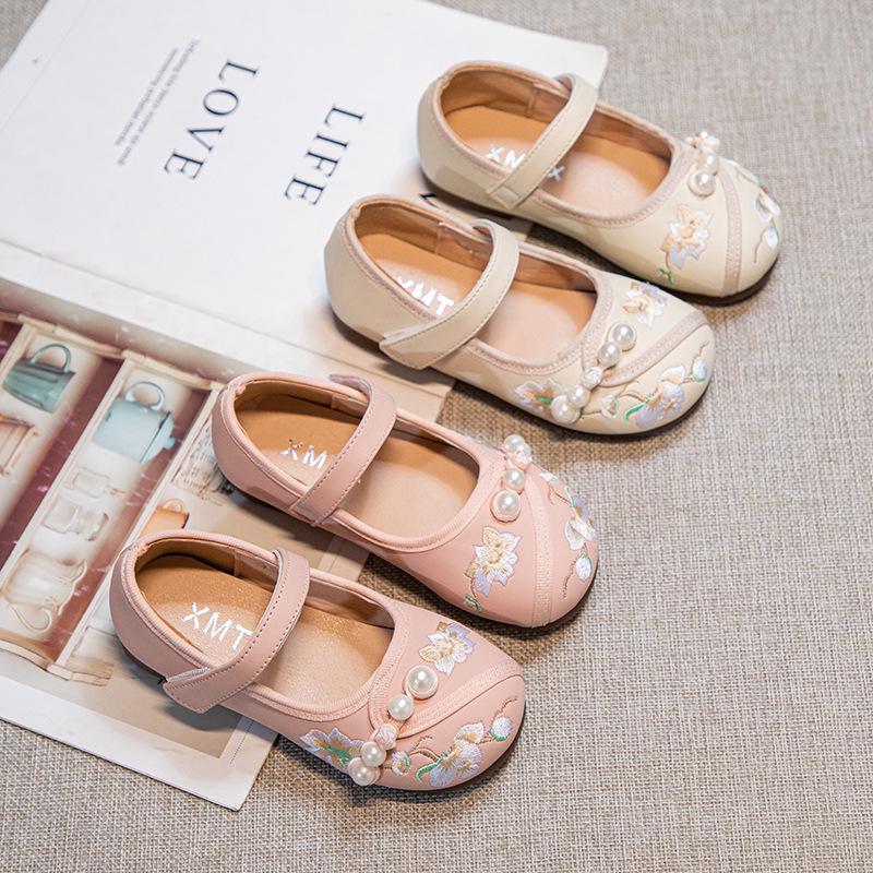2026 Spring/Autumn Embroidered Hanfu Shoes for Baby Girls, Ancient Style Leather Princess Shoes, Trendy Children's National Style Footwear