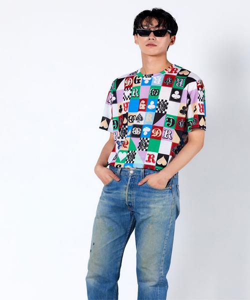 GREEDILOUS Block T-Shirt