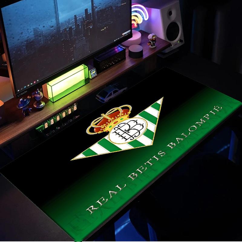 Real Betis Crest Artwork Mouse Pad, Rubber Base, Mouse Pad for Gamers and Office Use, Gaming Desk , Easy To Clean Mat Christmas fan gifts